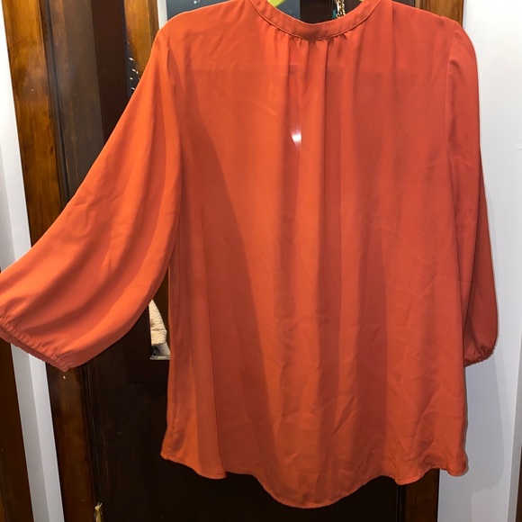 Button down rust color blouse - Picture 3 of 4